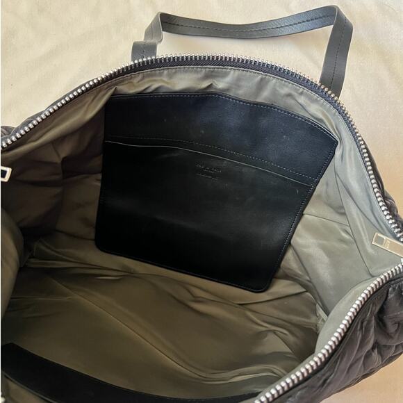 Rag & Bone Black Compass Quilted Leather Everyday Shoulder Bag Tote EUC - Picture 4 of 8